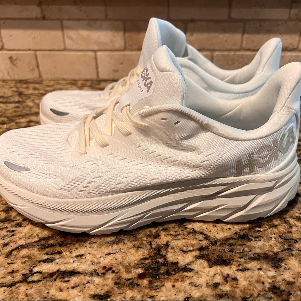 Hoka Clifton 8 Shoes